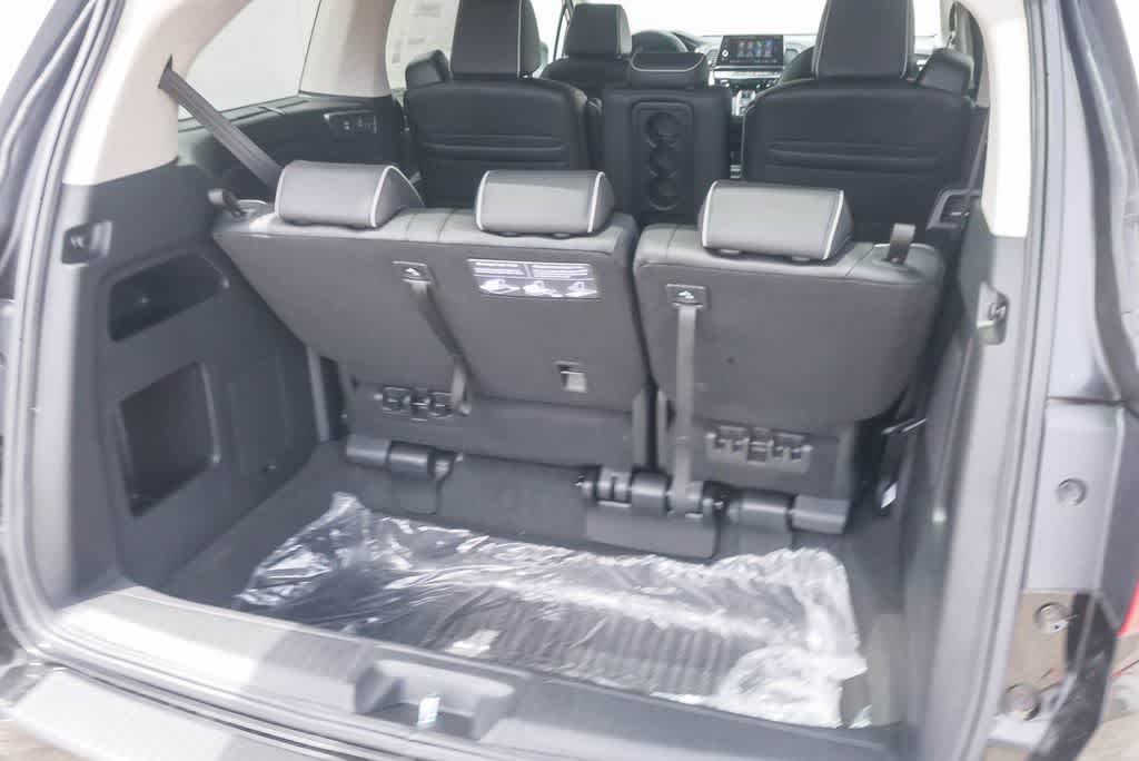 Thumbnail: 2026 Honda Odyssey - 11