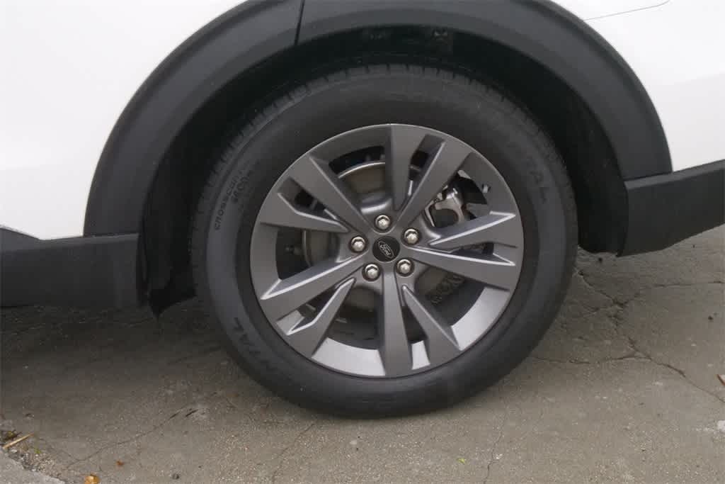 Thumbnail: 2021 Ford Explorer - 6