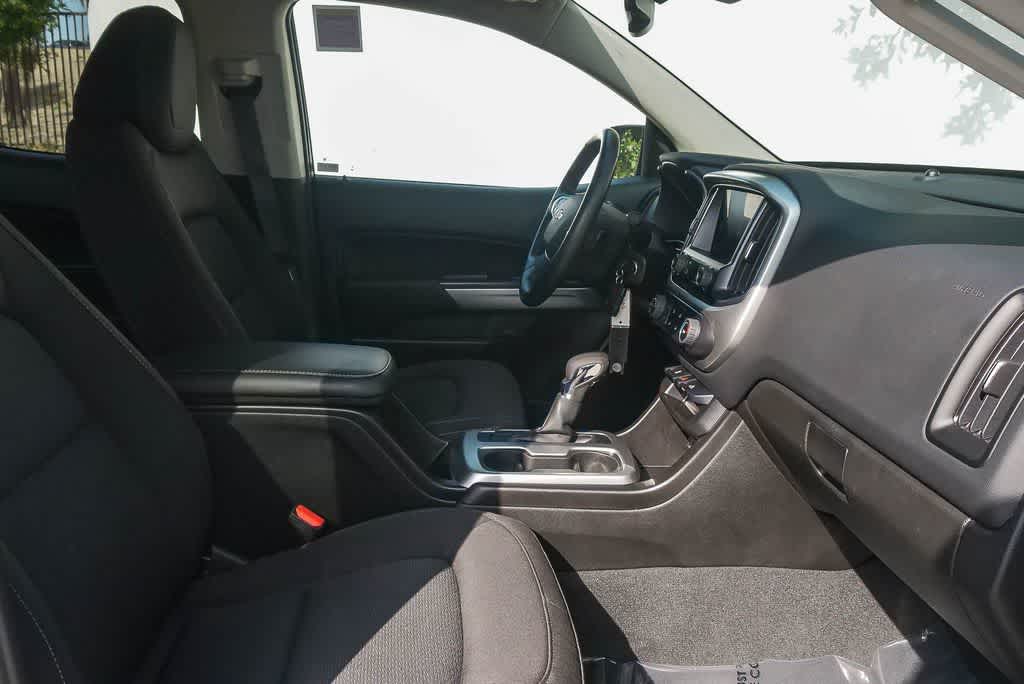 Thumbnail: 2022 Chevrolet Colorado - 16