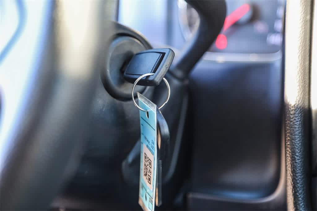 Thumbnail: 2015 Chevrolet Silverado 2500 - 20