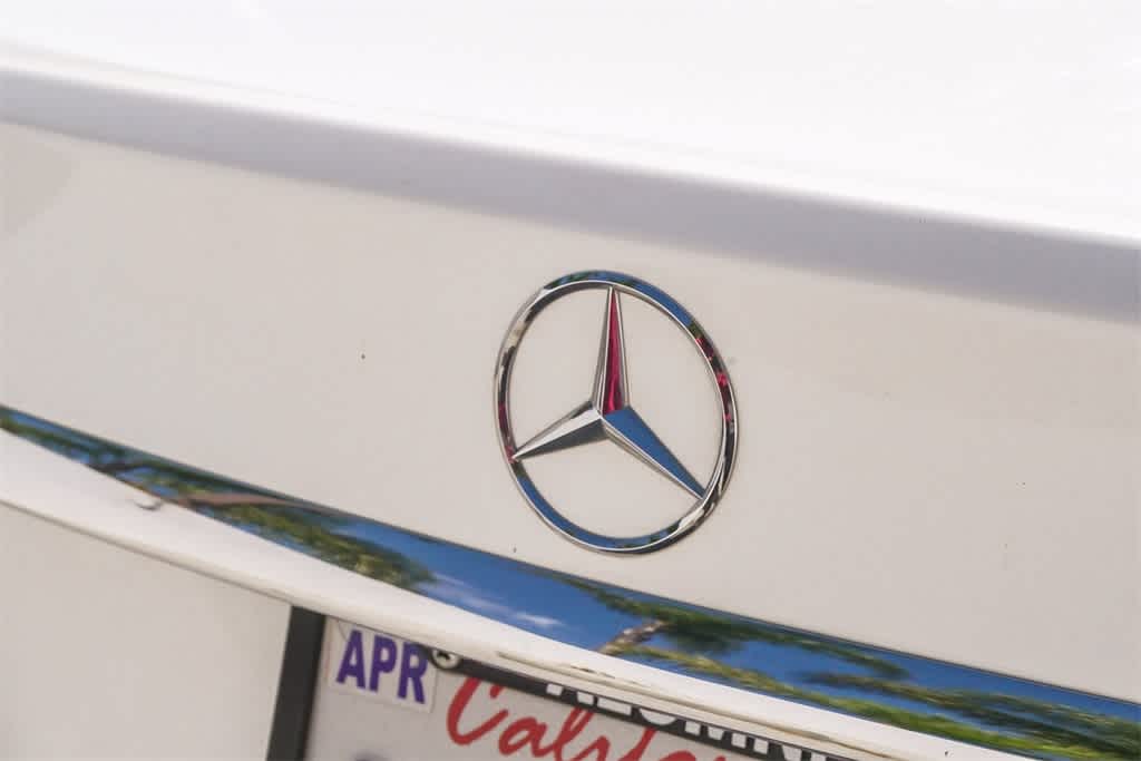 Thumbnail: 2015 Mercedes-Benz C-Class - 11