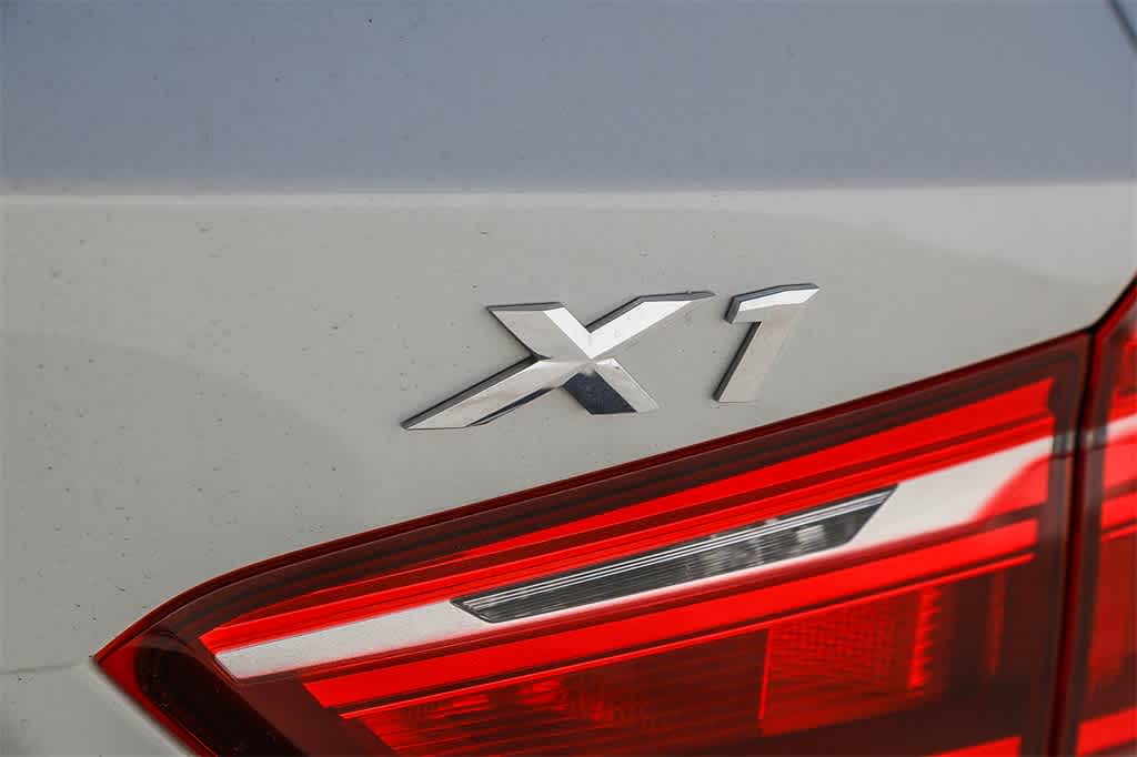 Thumbnail: 2018 BMW X1 - 11