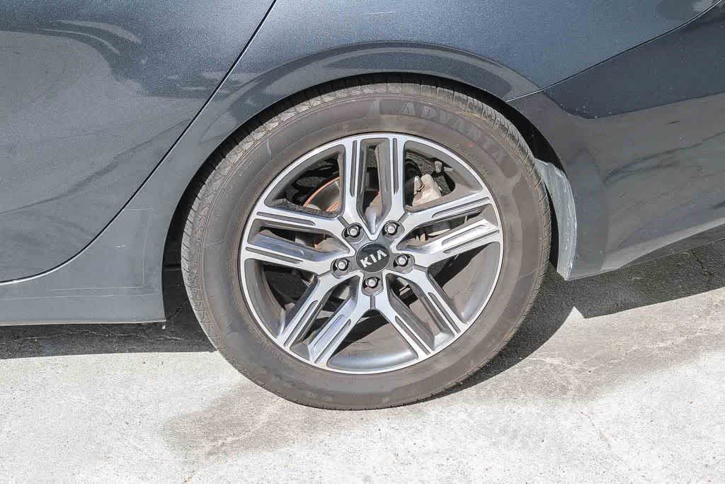 Thumbnail: 2020 Kia Forte - 6