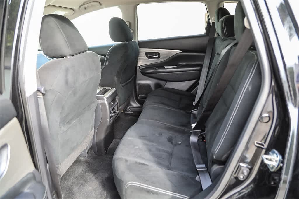 Thumbnail: 2018 Nissan Murano - 16