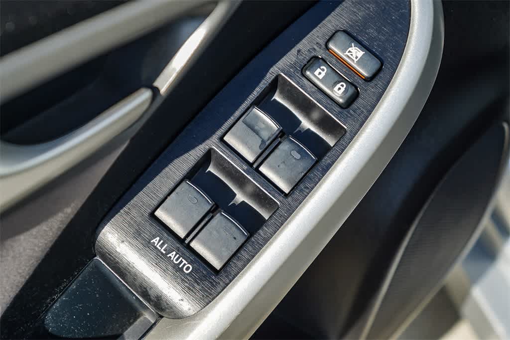 Thumbnail: 2014 Toyota Prius - 22