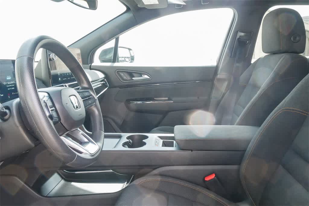 Thumbnail: 2024 Honda Prologue - 17
