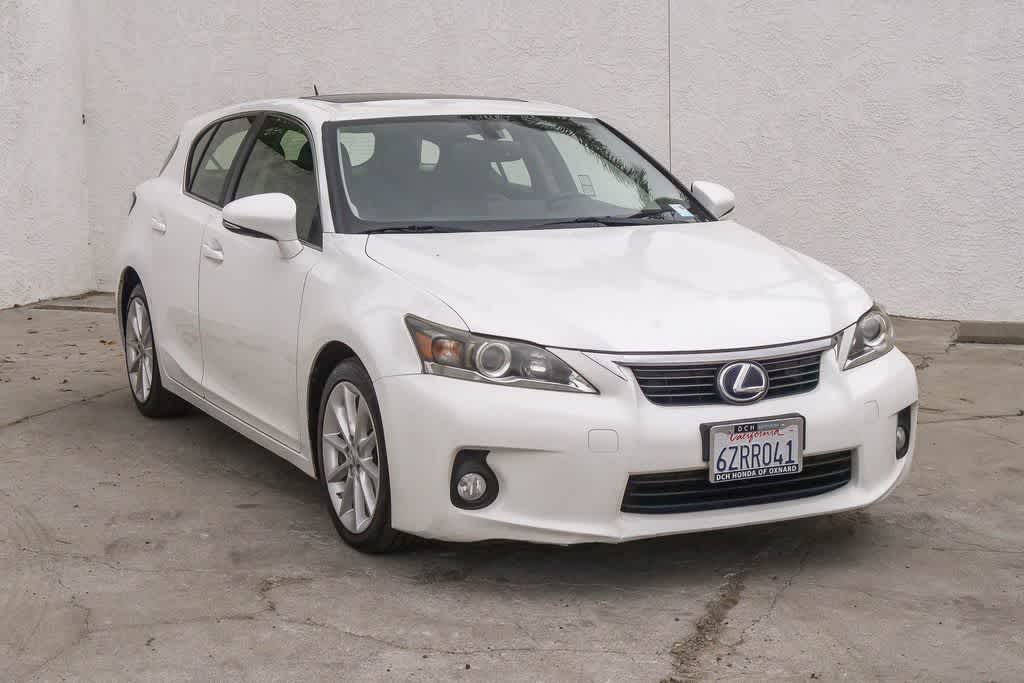 Thumbnail: 2013 Lexus CT - 3