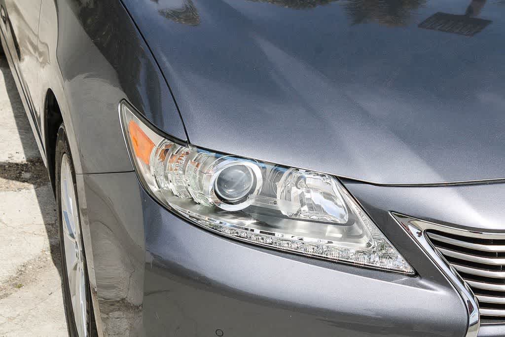 Thumbnail: 2014 Lexus ES - 4