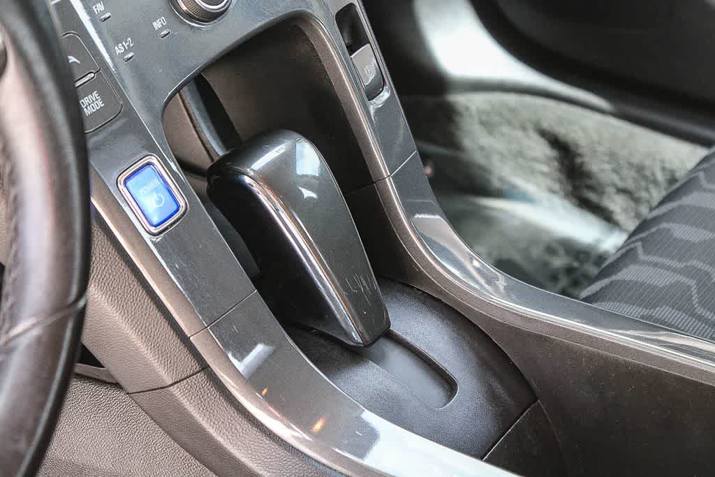 Thumbnail: 2015 Chevrolet Volt - 19