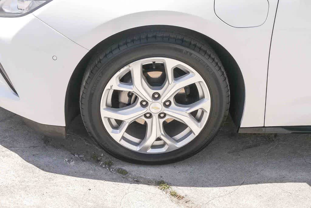 Thumbnail: 2016 Chevrolet Volt - 5