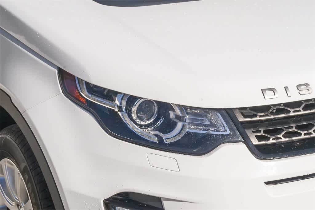 Thumbnail: 2017 Land Rover Discovery Sport - 4