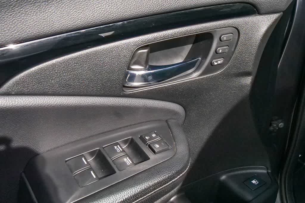 Thumbnail: 2018 Honda Ridgeline - 20