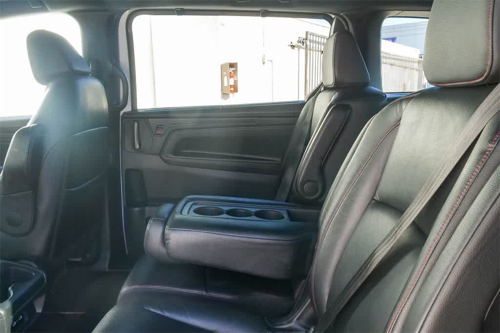 Thumbnail: 2023 Honda Odyssey - 14