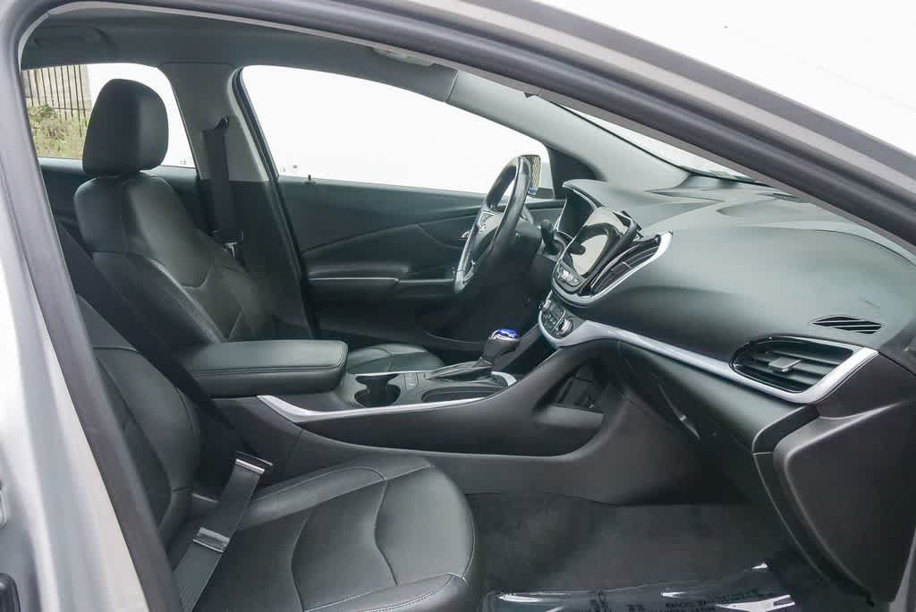 Thumbnail: 2019 Chevrolet Volt - 16