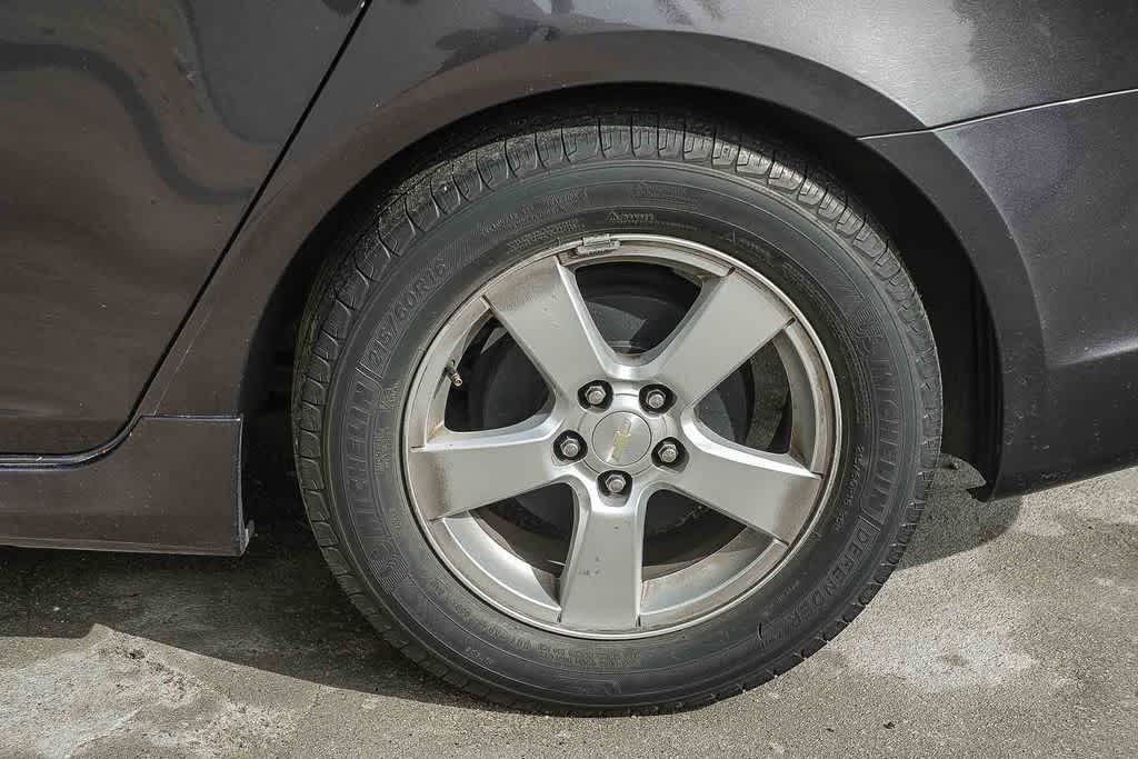 Thumbnail: 2016 Chevrolet Cruze - 11