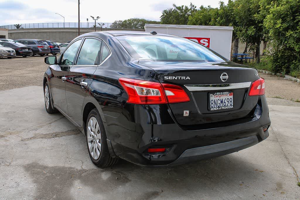 Thumbnail: 2016 Nissan Sentra - 7