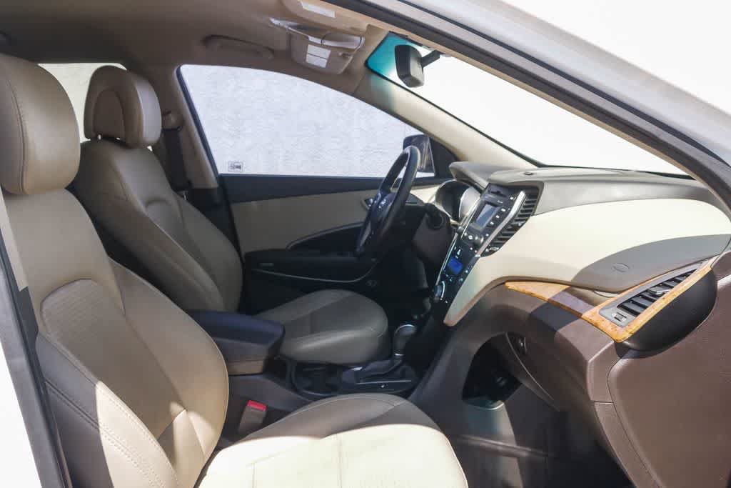 Thumbnail: 2013 Hyundai Santa Fe - 14
