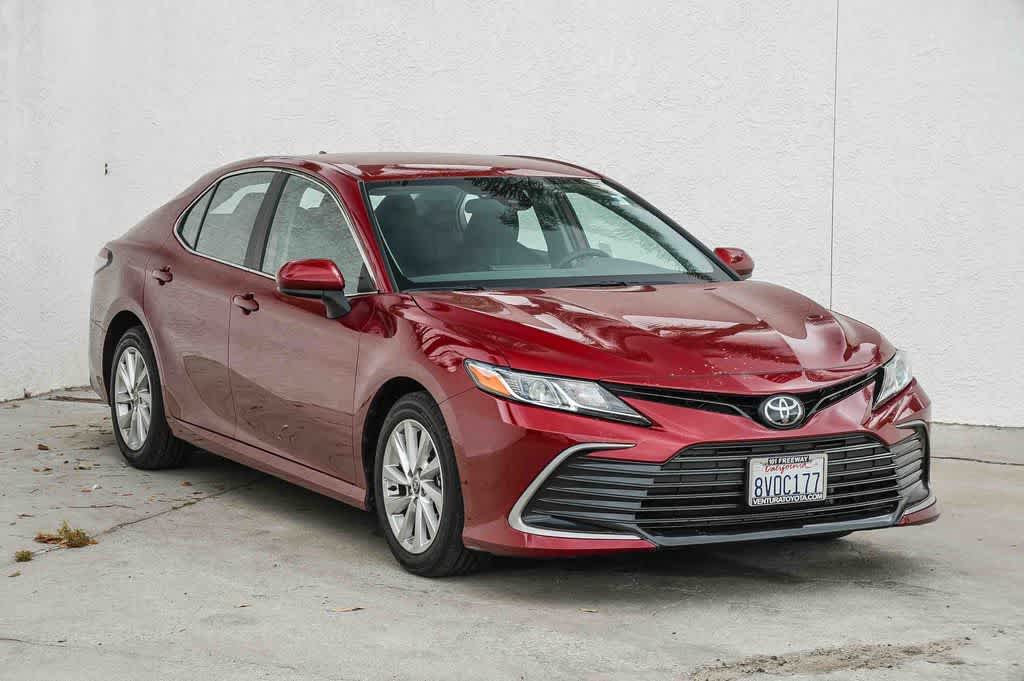 Thumbnail: 2021 Toyota Camry - 3