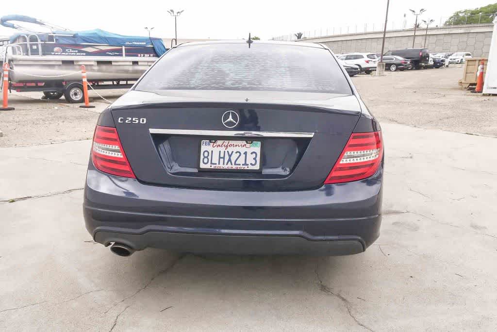 Thumbnail: 2013 Mercedes-Benz C-Class - 8