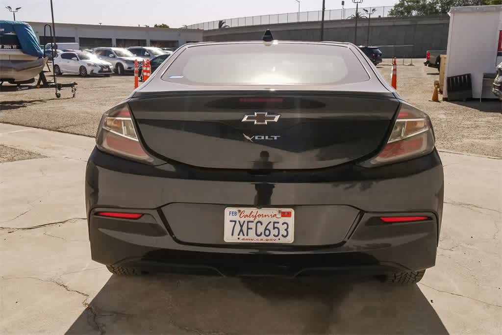 Thumbnail: 2017 Chevrolet Volt - 8