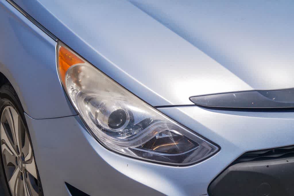 Thumbnail: 2013 Hyundai Sonata - 4