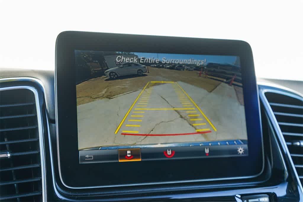 Thumbnail: 2017 Mercedes-Benz GLE - 27