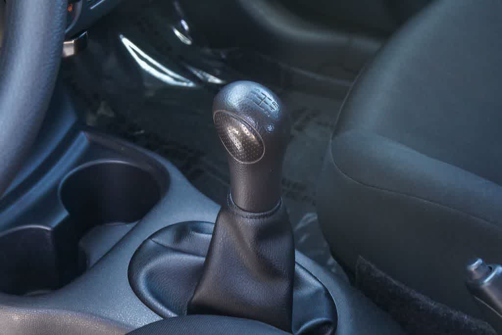 Thumbnail: 2016 Nissan Versa - 17