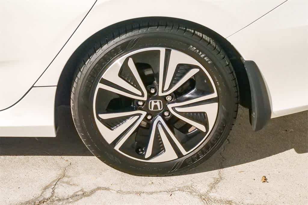 Thumbnail: 2016 Honda Civic - 6