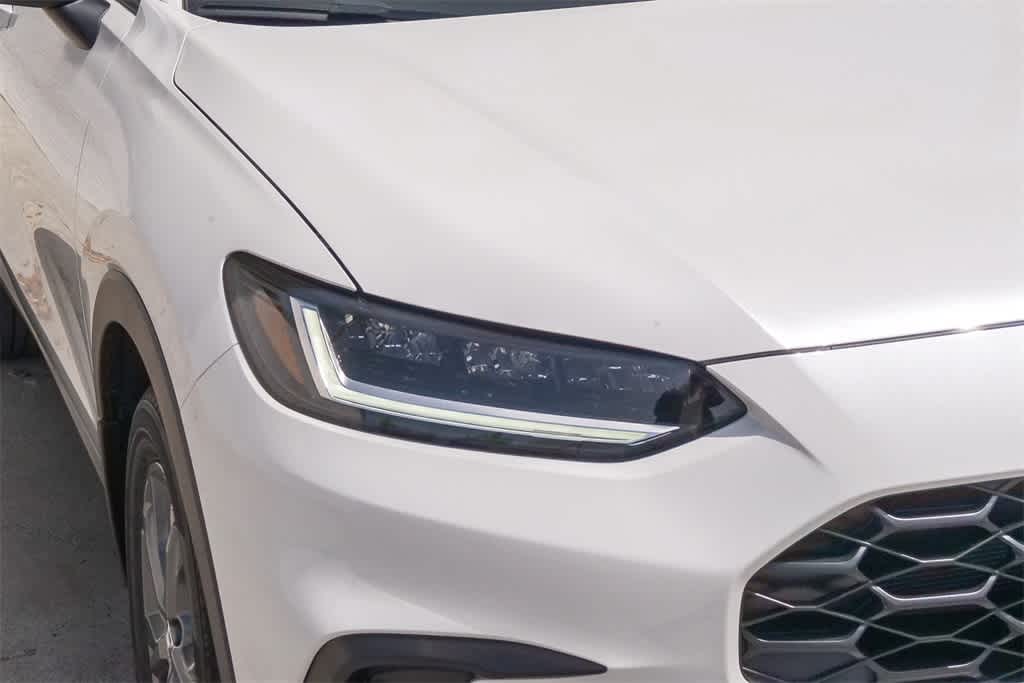 2026 Honda HR-V LX photo 3