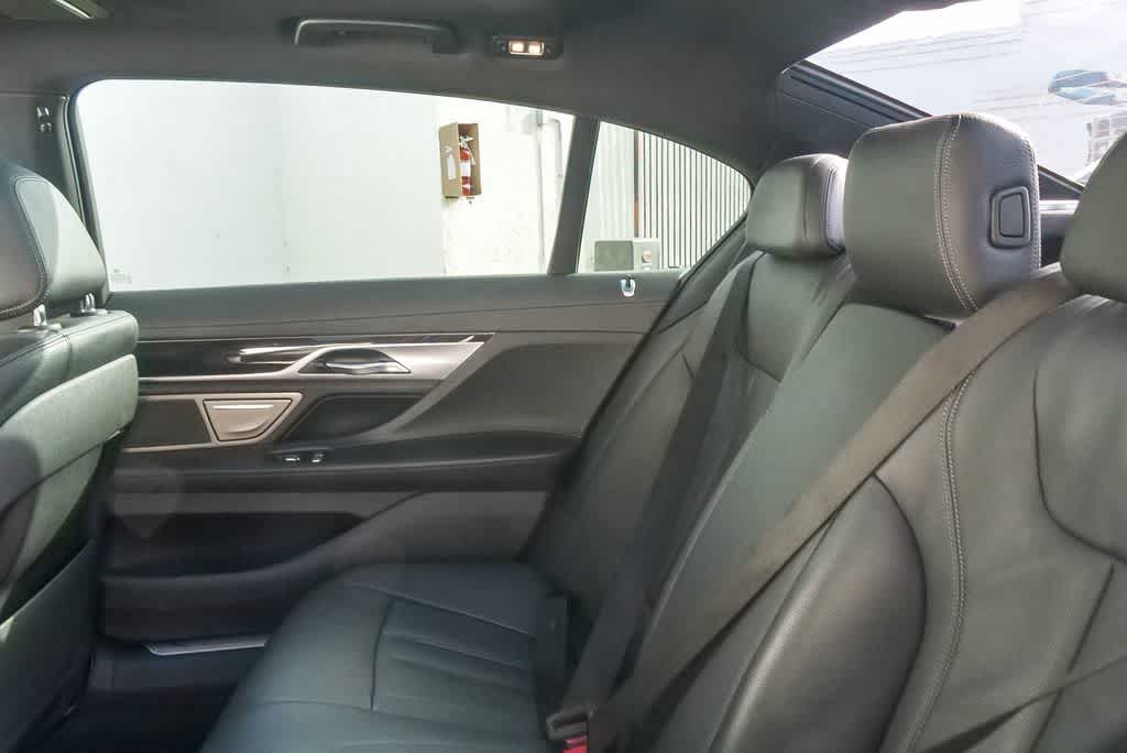 Thumbnail: 2018 BMW 7 Series - 11