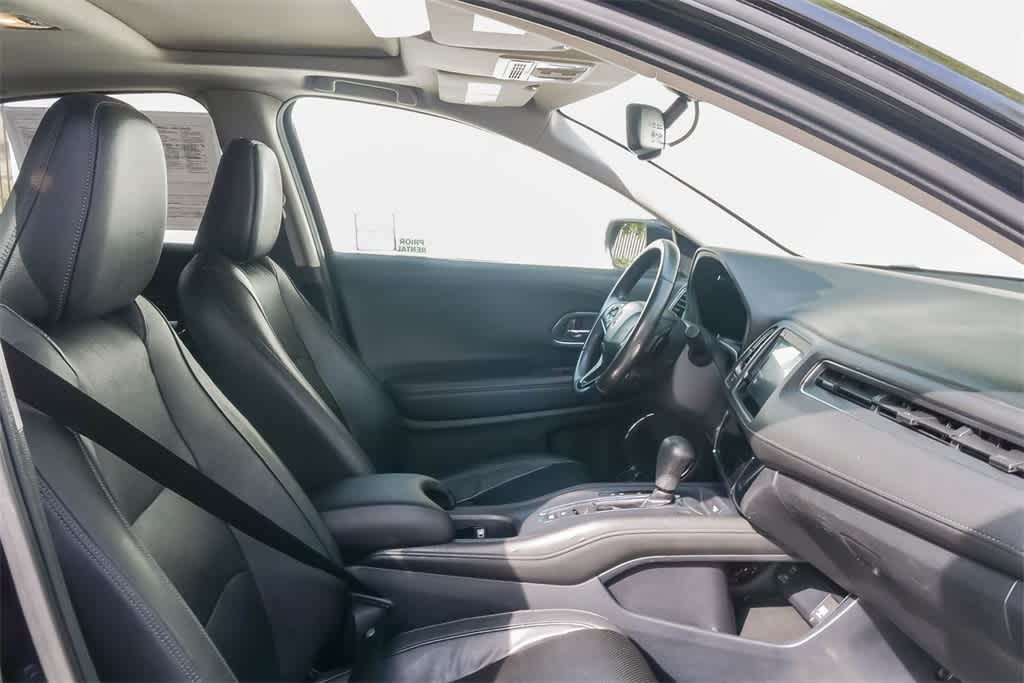Thumbnail: 2019 Honda HR-V - 16