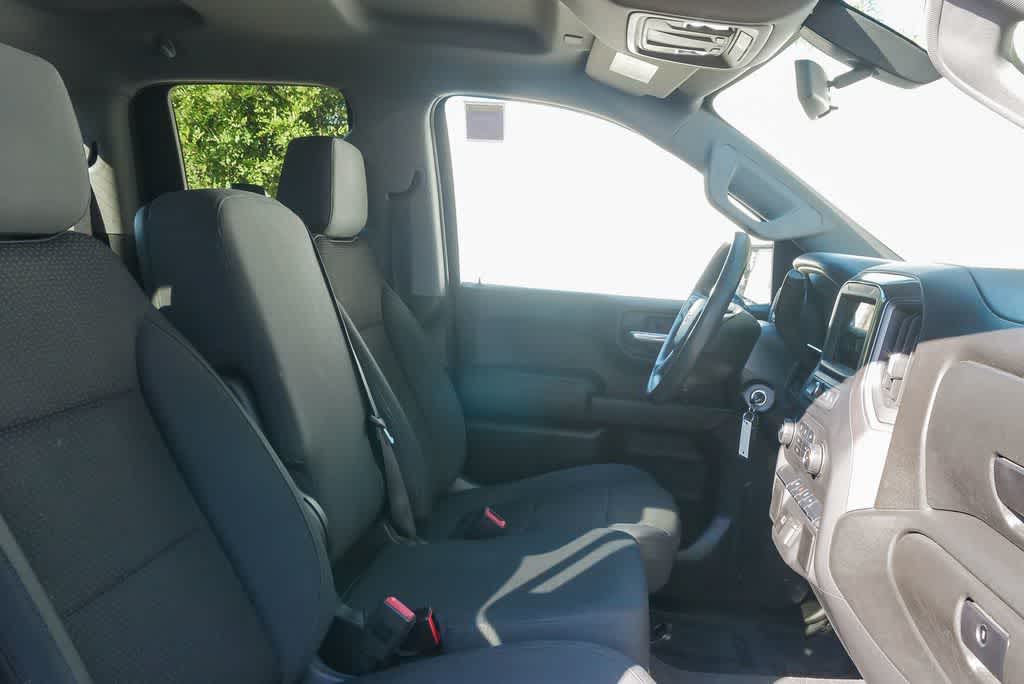 Thumbnail: 2019 Chevrolet Silverado 1500 - 16