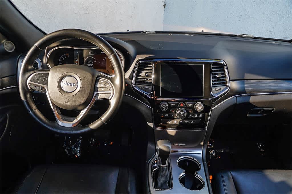 Thumbnail: 2020 Jeep Grand Cherokee - 12