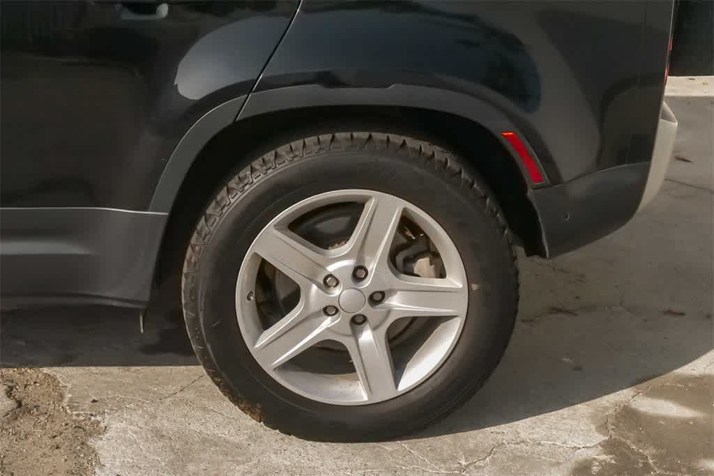 Thumbnail: 2020 Land Rover Defender - 6