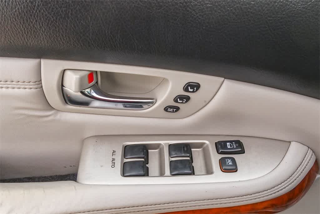 Thumbnail: 2005 Lexus RX - 17