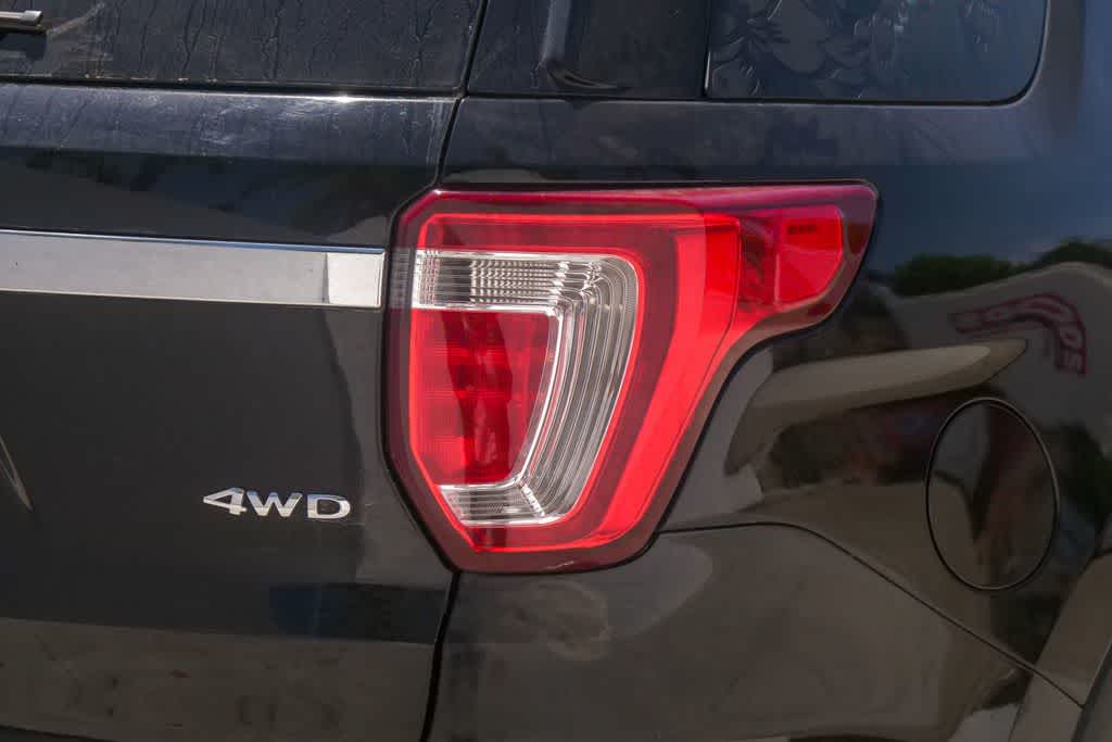 Thumbnail: 2018 Ford Explorer - 10