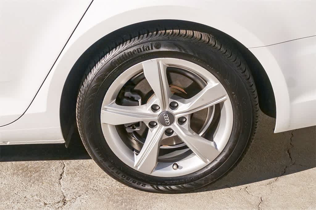 Thumbnail: 2019 Audi A4 - 6