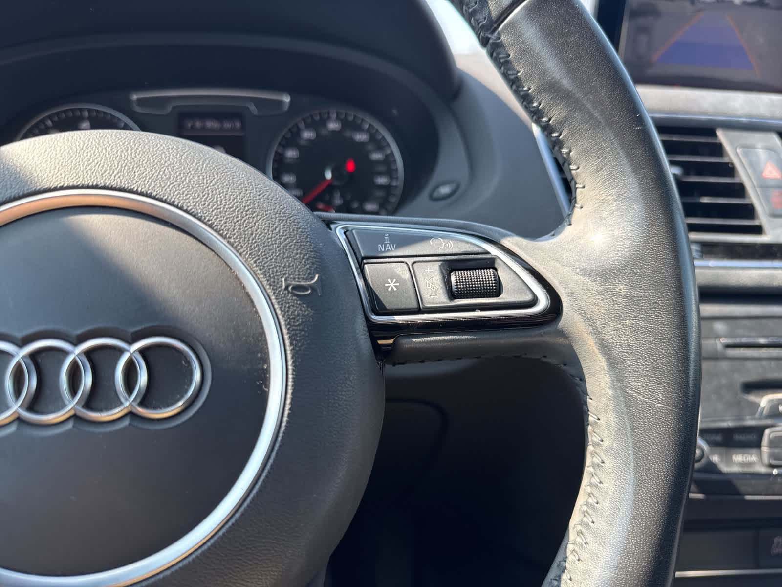 Thumbnail: 2018 Audi Q3 - 16