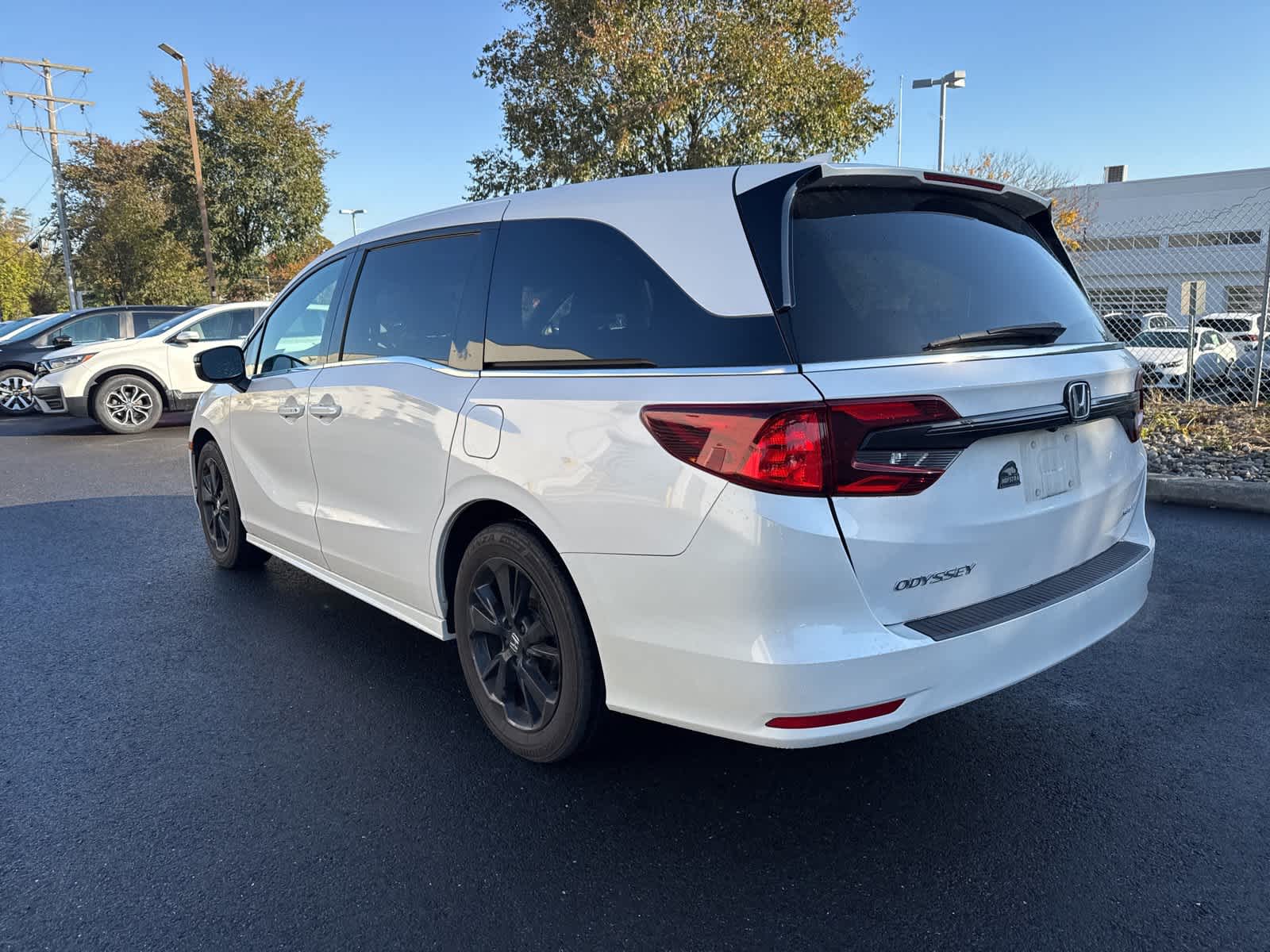Thumbnail: 2023 Honda Odyssey - 3