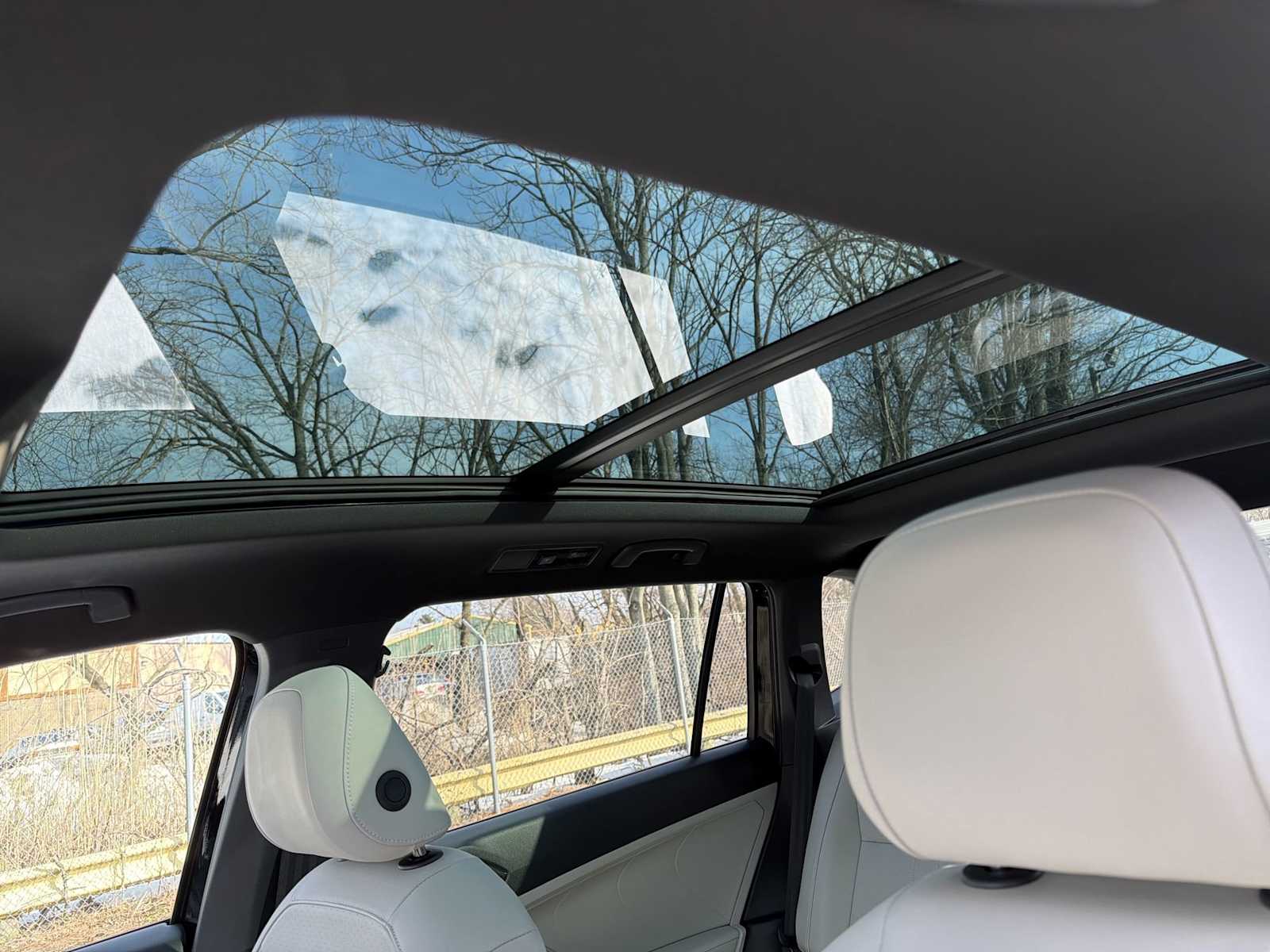 Thumbnail: 2024 Volkswagen Tiguan - 23