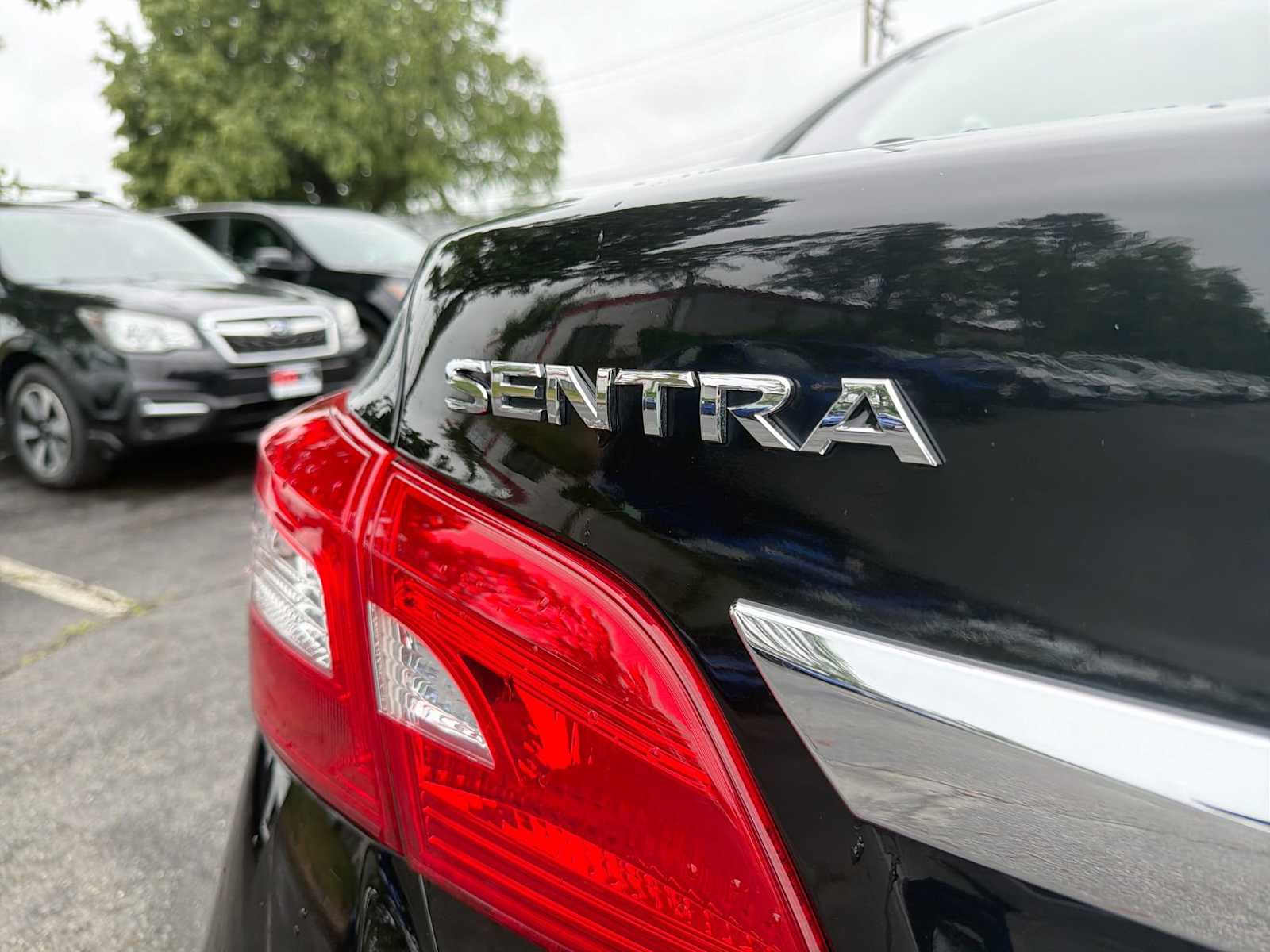 Thumbnail: 2018 Nissan Sentra - 18