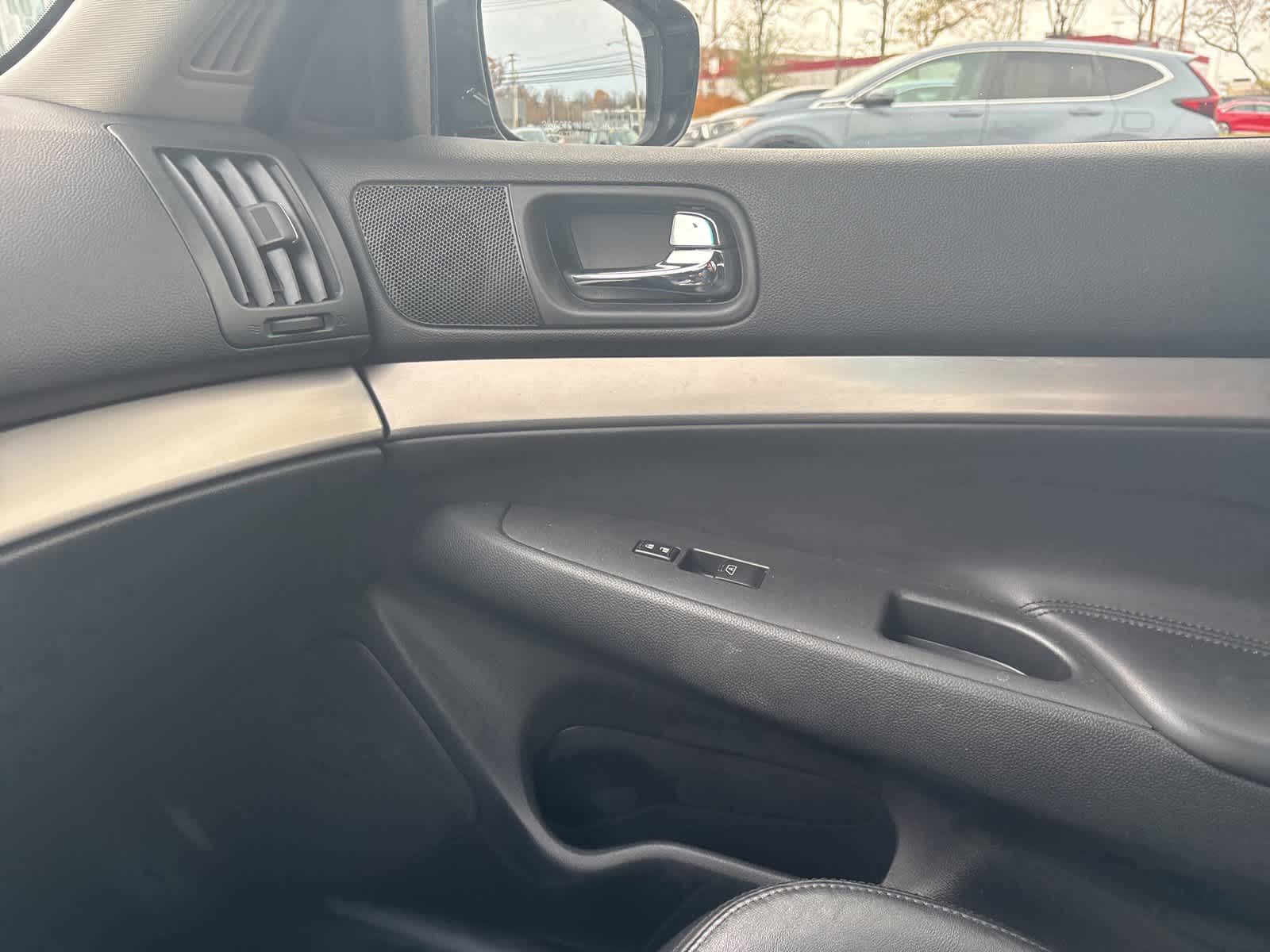 Thumbnail: 2013 INFINITI G37 - 17