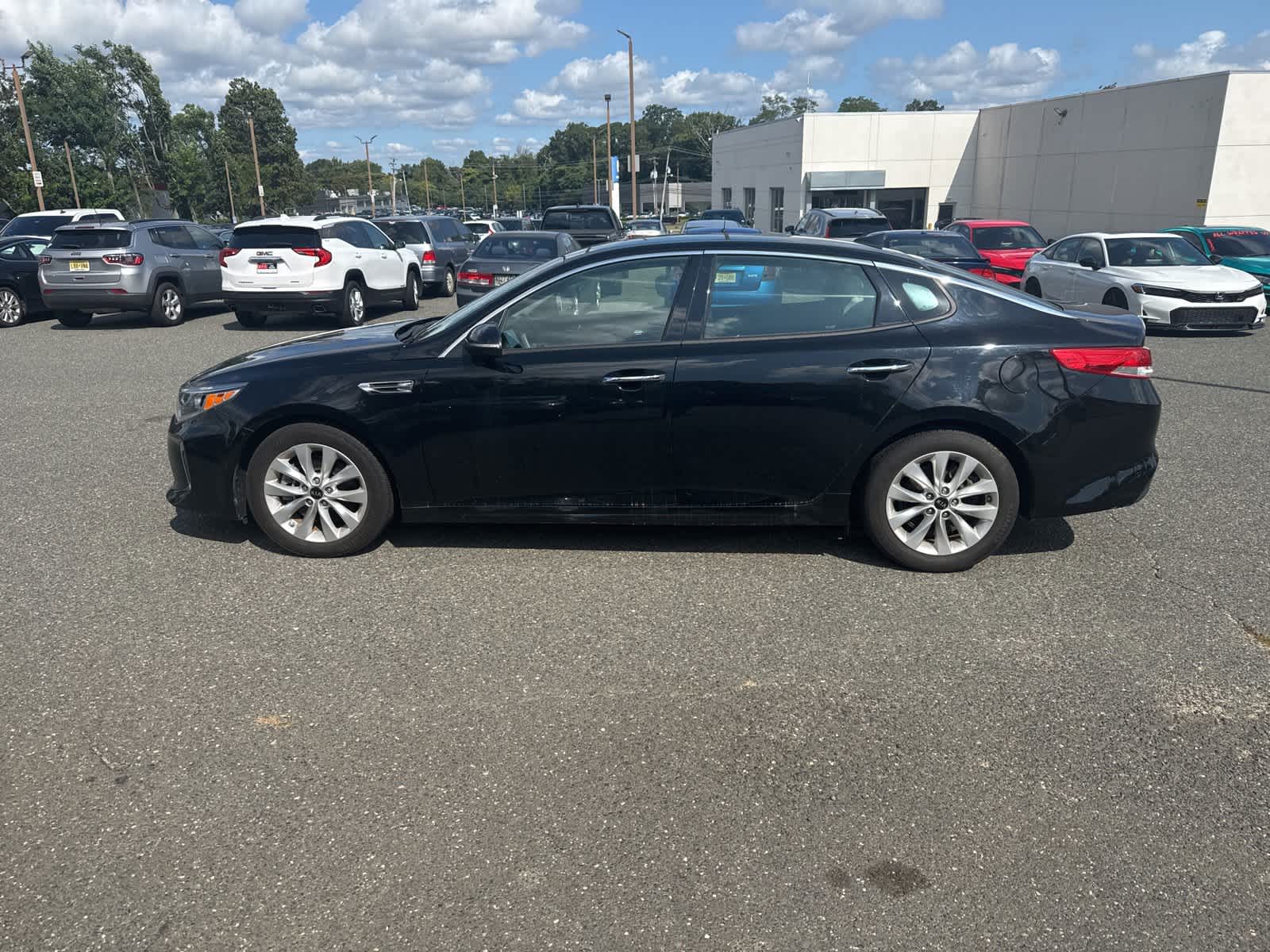 Thumbnail: 2018 Kia Optima - 2