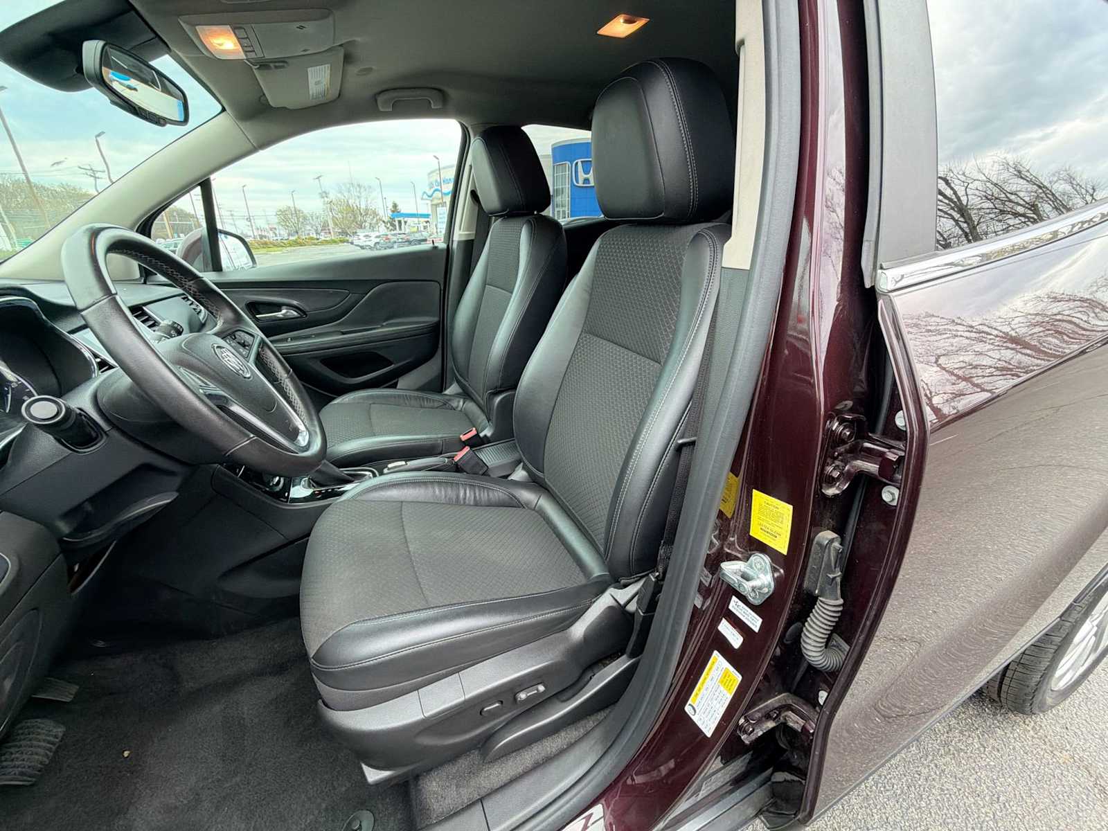 Thumbnail: 2017 Buick Encore - 20