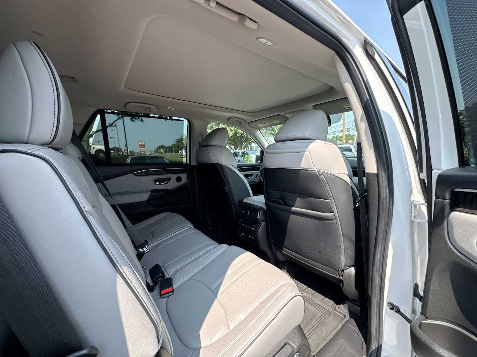 Thumbnail: 2023 Honda Pilot - 14