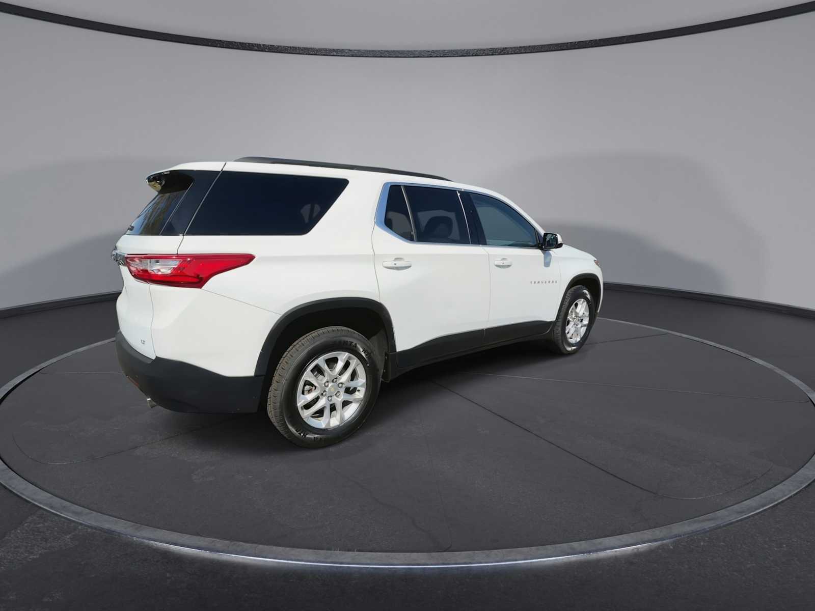 Thumbnail: 2019 Chevrolet Traverse - 8