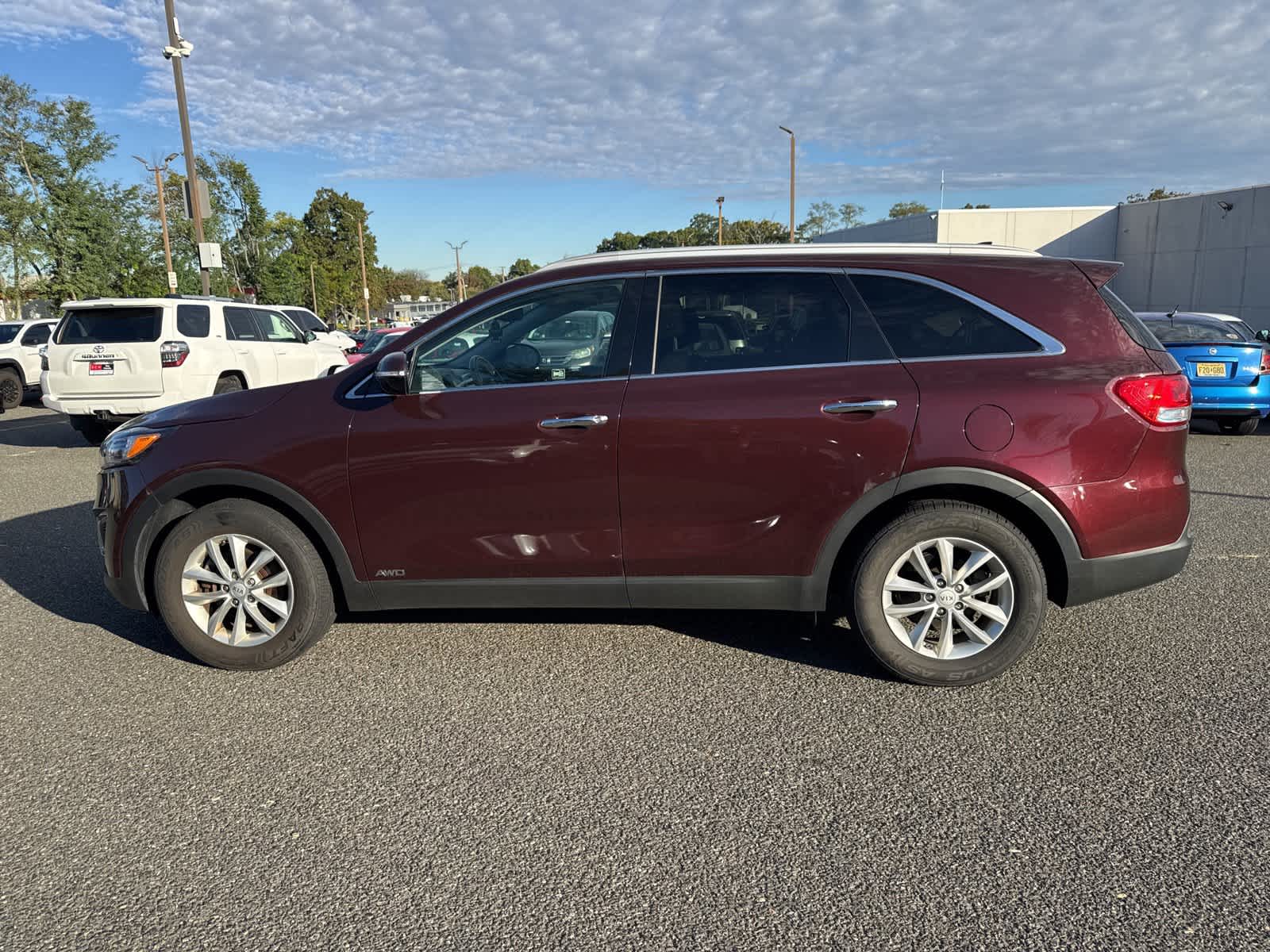 Thumbnail: 2017 Kia Sorento - 2
