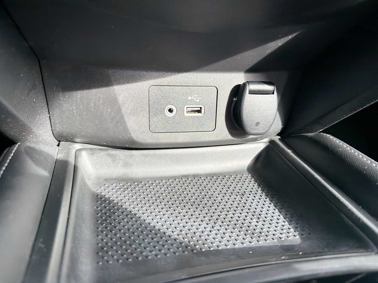 Thumbnail: 2018 Nissan Rogue - 29