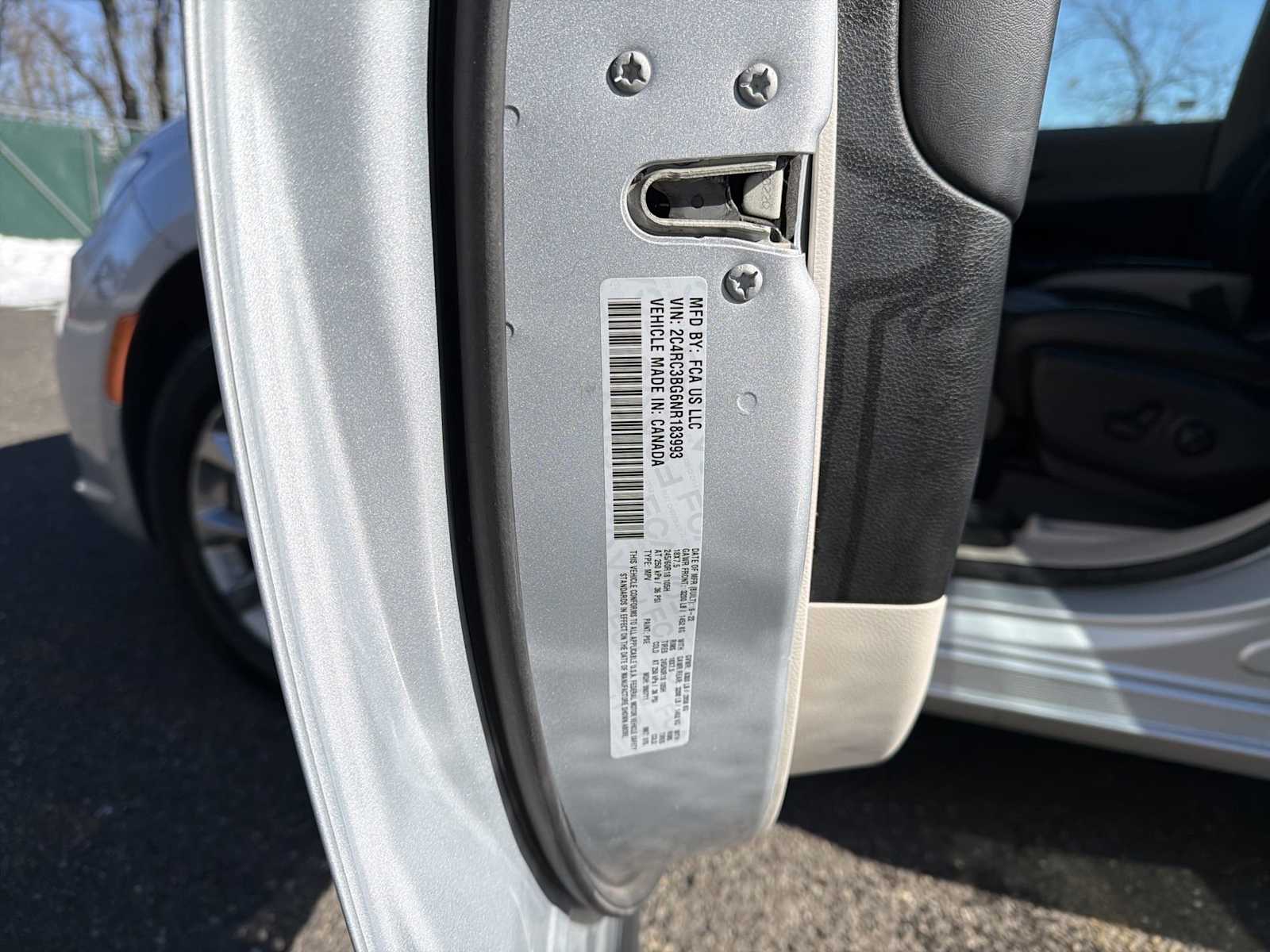 Thumbnail: 2022 Chrysler Pacifica - 34