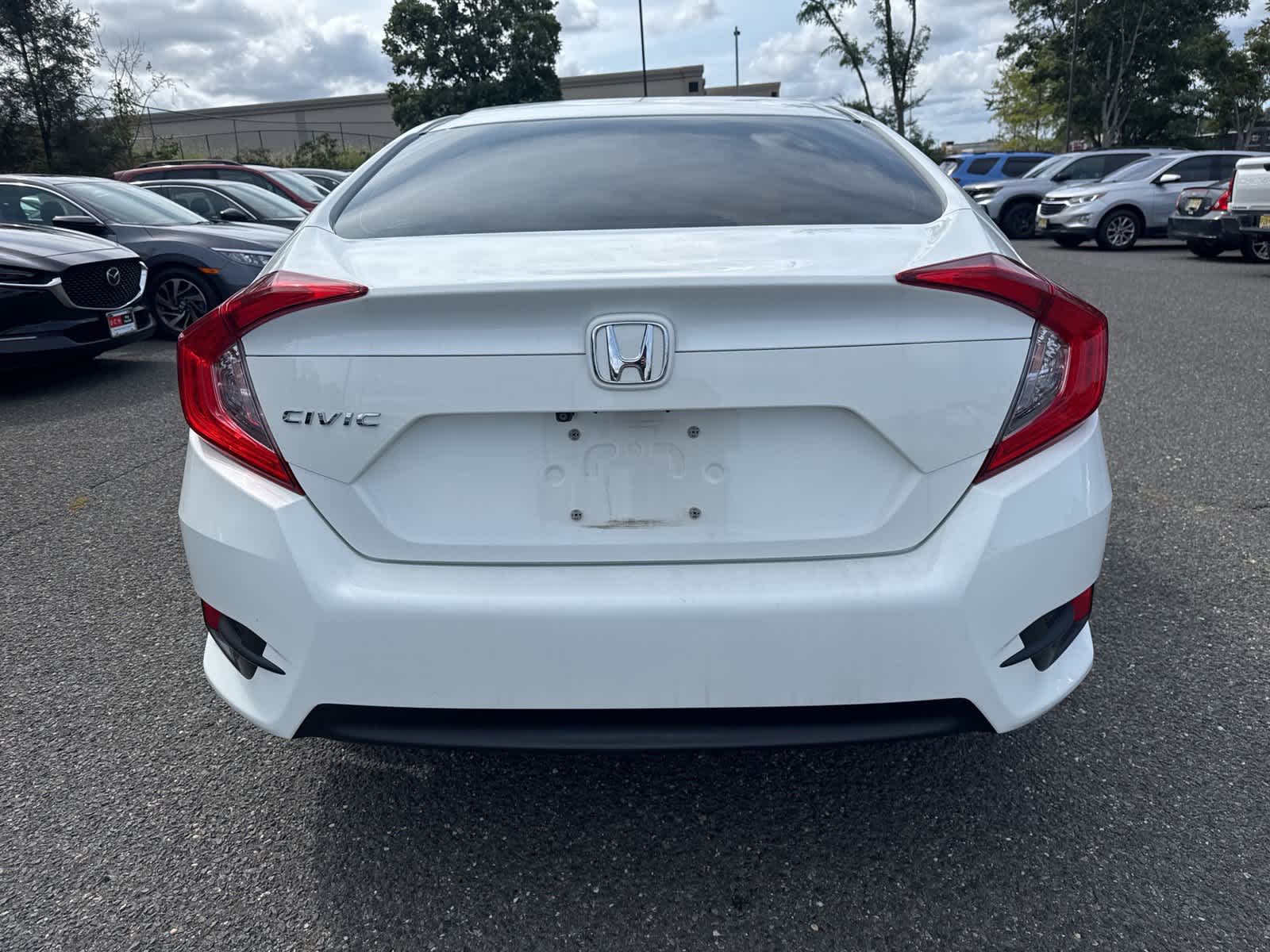 Thumbnail: 2016 Honda Civic - 4